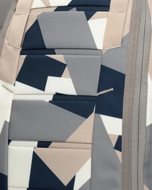 6---Hugger_20Backpack_2025L_20Line_20cluster03-4