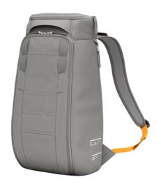 Hugger20LBackpack_SandGrey_2-_no-bg