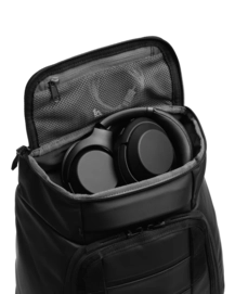 6---Hugger_20Backpack_2025L_20Reflective_20Black