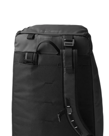 3---Hugger_Bootbag_45L_Black_Out-4