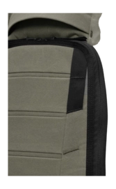Hugger_Backpack_30L_Forest_Green_10