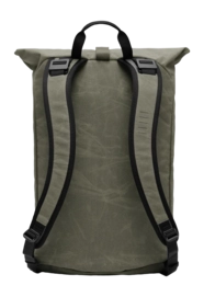 3---Essential_Backpack_12L_Forest_Green_Feature_Back