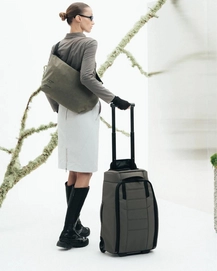 3---Hugger_Roller_40L_Forest_Green_2