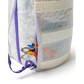 6---Weigh_Lighter_Split_Duffel_70L_4