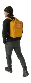 3---kanken_laptop_13_23523-160_c_model_fjr-_no-bg