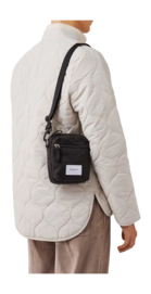 4---3547_a42352a3a5-sixten-vegan-black-sqa1874-01-original-_no-bg