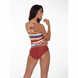 7610211_368_model_back-half_01