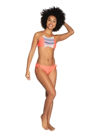 7612091_836_model1