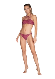 7617391_366_model1