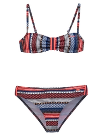 Bikini Protest Fille Heston Concrete