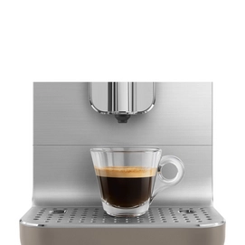 10---smeg-smeg-volautomaat-bcc03tpmeu-taupe (9)