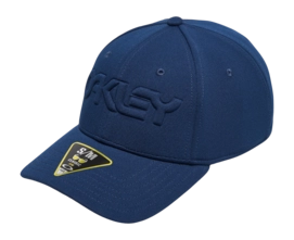Pet Oakley 6 Panel Stretch Embossed Team Navy S/M