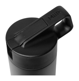 WebPDP-Straw_Lid_2_Black_Studio_0221_45deg_Closed__WMB1SL20002-_no-bg