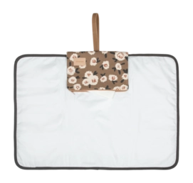 2---hyde-park-waterproof-changing-pad-camellia-nobodinoz-4-8435574927217.jpg_1-_no-bg