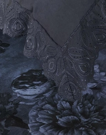 3---flora_carpet_nightblue_101270_169_lr_d3_p