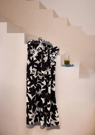 2---beachtowel_imara_anthracite_100x80_sfeer_01