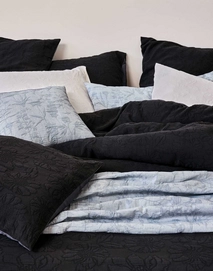 philippine_cushion_large_anthracite_101934_100_lr_s1_p