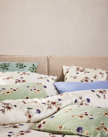 3---Fiora_Cushion_Subtle_green_102334_679_LR_D1_P
