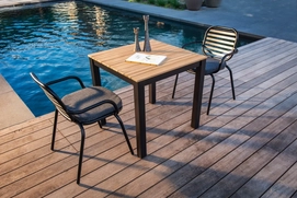 4---tuinset-arashi-met-tuinstoel-tomo-black-modern-aluminium_1043x696