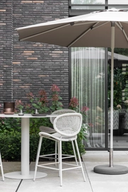 2024 Borek aluminium rope Sori high dining chair chalk white-taupe 6624 - Peniche high dining table - Amado parasol