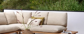 6---AppleBee_2025_Sling_CottonFlower_Amb_HR_8-1280x530 (1)