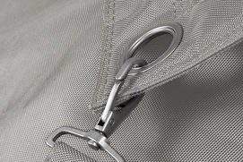 5---fatboy-buggle-up-light-grey-1920x1280-closeup-06-100473