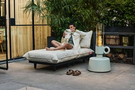 5---fatboy-flamtastique-light-grey-1920x1280-ambiance-02-104684