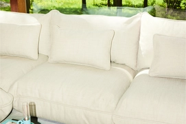 5---fatboy-puff-weave-pillow-limestone-1920x1280-ambiance-02-105506