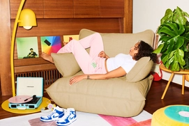 2---fatboy-sumo-armrest-outfit-honey-1920x1280-ambiance-02-105579