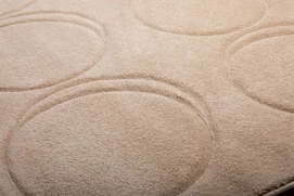fatboy-dot-carpet-creamy-camel-1920x1280-closeup-04-106249