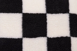 7---fatboy-square-pillow-teddy-chess-black-ecru-1920x1280-closeup-06-106222