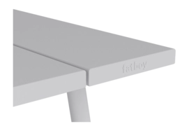 8---fatboy-fred's-table-light-grey-1920x1280-closeup-04-106474