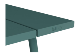 8---fatboy-fred's-table-dark-sage-1920x1280-closeup-04-106476