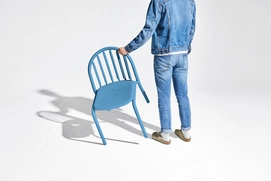 12---fatboy-freds-chair-wave-blue-1920x1280-masterpiece-03-106471