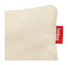 2---fatboy-square-pillow-teddy-off-white-1920x1280-closeup-04-106602-_no-bg