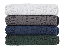 6---Dodo Pavone Towel_Raven_UV_UV_30x50_13-_no-bg
