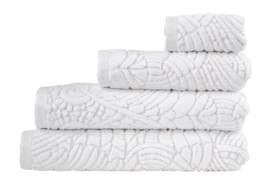 2---Dodo Pavone Towel_White_UV_UV_30x50_11-_no-bg