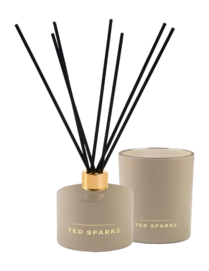 3---ted-sparks-candle-diffuser-gift-set-tonka-pepper (1)-_no-bg