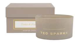 3---ted-sparks-geurkaars-magnum-tonka-pepper-taupe-8720512268188 (2)-_no-bg