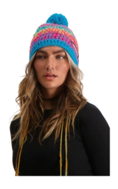 2---PB060145_head_blue_pink_yellow_TIFF_26-_no-bg