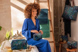 7---at_pip_bags_fw24_amaka_2209_lr_1