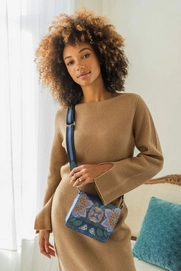 5---at_pip_bags_fw24_amaka_1757_lr_1