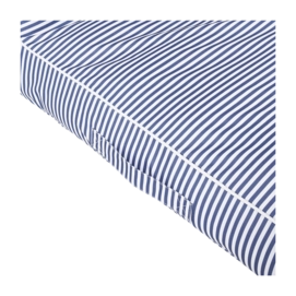 S41LLNVY_2-_no-bg