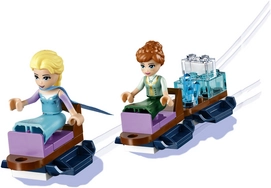 Lego Elsa's Magische Ijspaleis