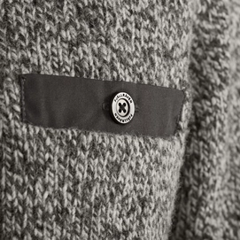 Lada_Round-neck_Sweater_M_84139-020_J_DETAIL_FJR
