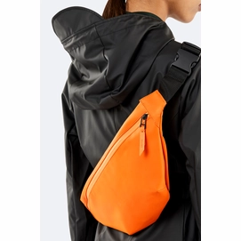 Model-Grey-SS19-Ecom11890-1-1