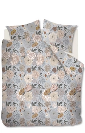 Very Flowery_Grey_2P_Topshot