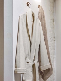 3---aquanova-aquanova-brooklyn-bathrobe-desert (2)