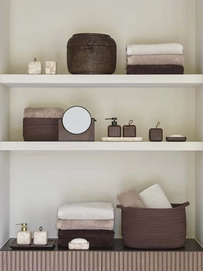 3---Aquanova_Cino_en_Rena_mandjes_Blake_accessoires_Ebony_accessoires_London_handdoeken