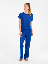 7---46651009_945_model_front-full_01